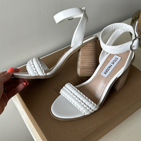 Steve Madden sandals - Picture 3 of 5